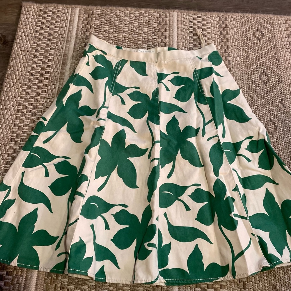 Banana Republic spring skirt